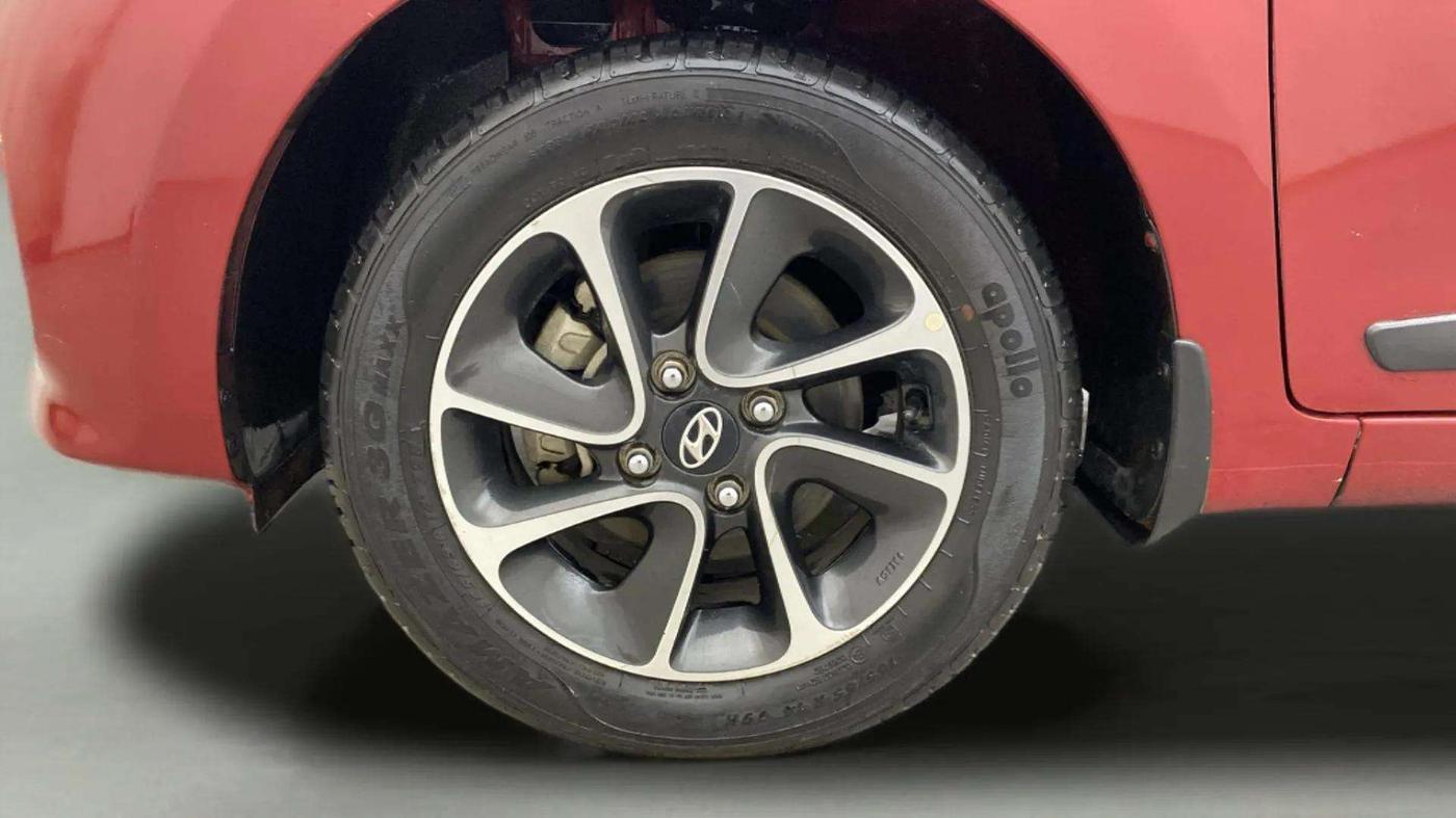 2018 Hyundai Grand i10 SPORTZ AT 1.2 KAPPA VTVT, Petrol, Automatic, 12,597 km, Left Front Wheel