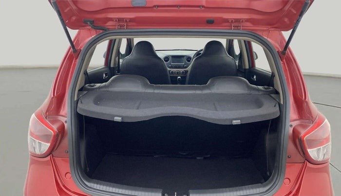 2018 Hyundai Grand i10 SPORTZ AT 1.2 KAPPA VTVT, Petrol, Automatic, 12,597 km, Boot Inside