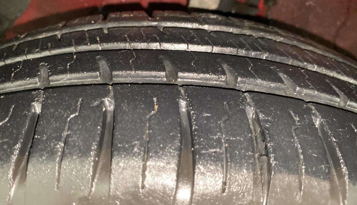 2018 Hyundai Grand i10 SPORTZ AT 1.2 KAPPA VTVT, Petrol, Automatic, 12,597 km, Left Front Tyre Tread