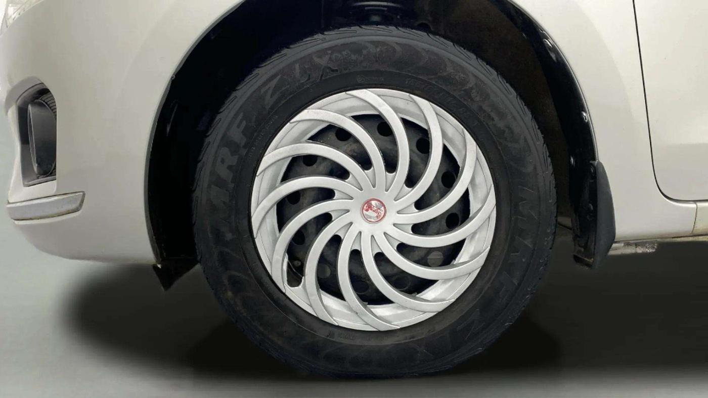2019 Maruti Dzire VDI AMT, Diesel, Automatic, 77,645 km, Left Front Wheel