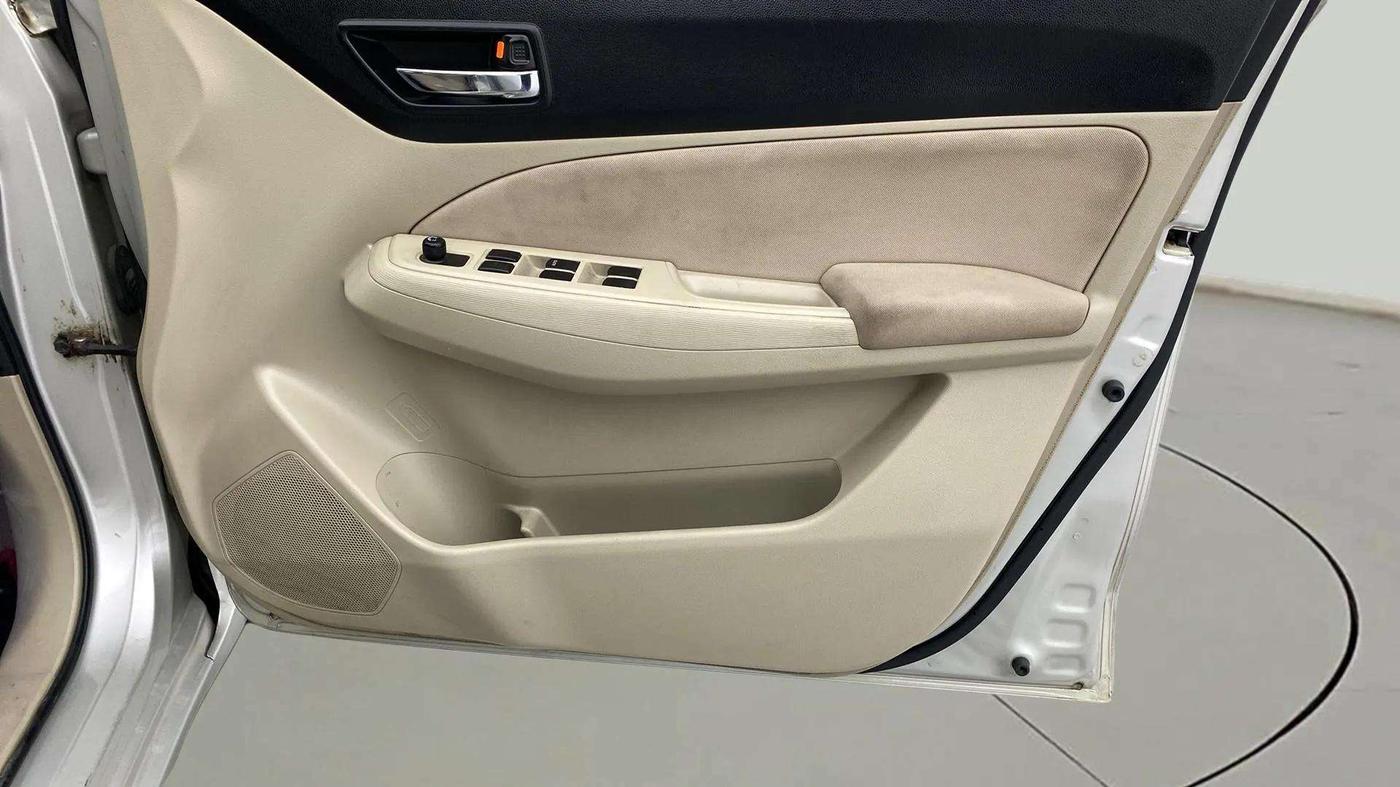 2019 Maruti Dzire VDI AMT, Diesel, Automatic, 77,645 km, Driver Side Door Panels Control