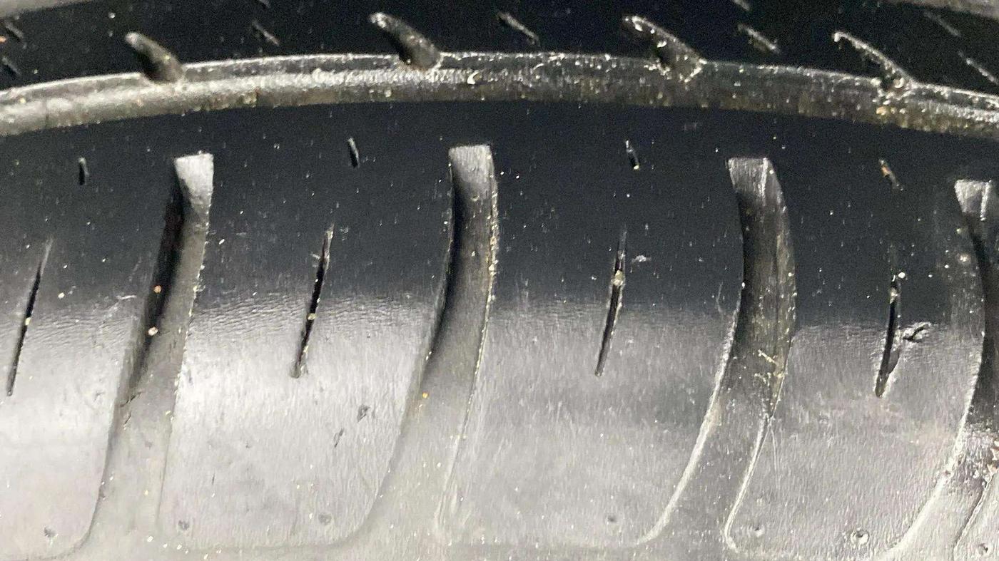 2019 Maruti Dzire VDI AMT, Diesel, Automatic, 77,645 km, Left Rear Tyre Tread