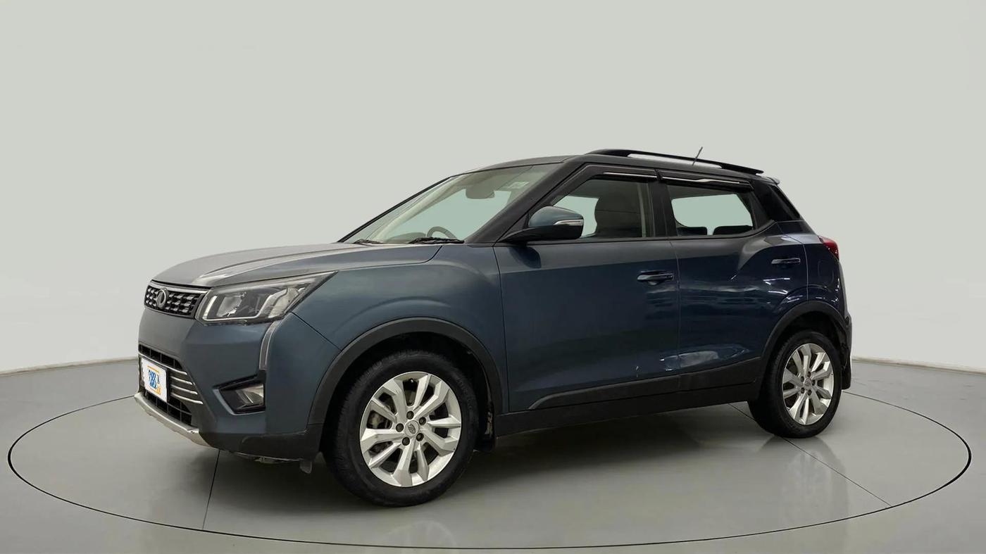 2019 Mahindra XUV300 W8 1.2 PETROL, Petrol, Manual, 61,610 km, Left Front Diagonal