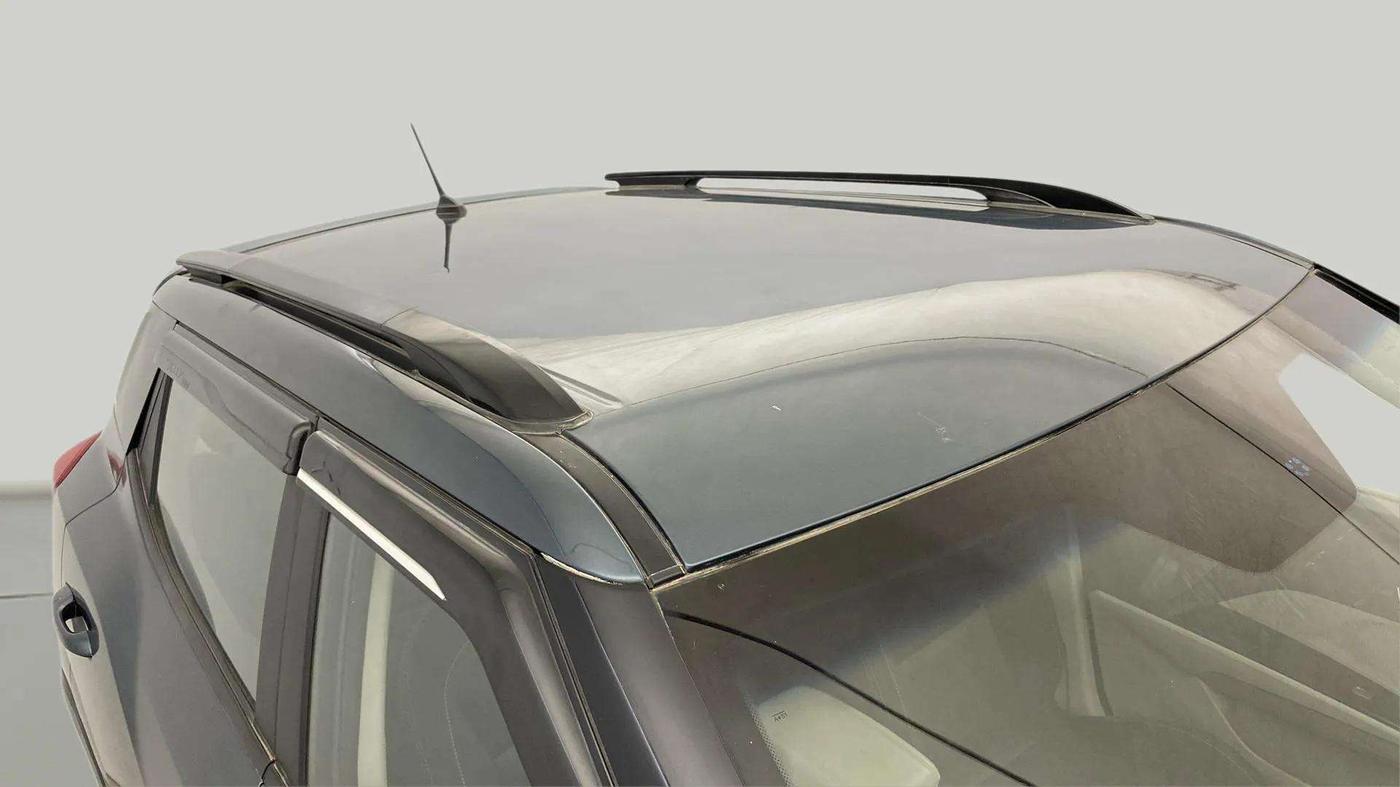 2019 Mahindra XUV300 W8 1.2 PETROL, Petrol, Manual, 61,610 km, Roof