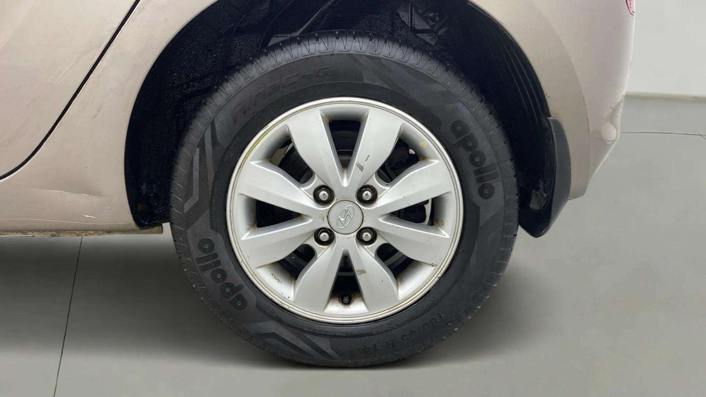 2013 Hyundai i20 SPORTZ 1.4 CRDI, Diesel, Manual, 63,021 km, Left Rear Wheel
