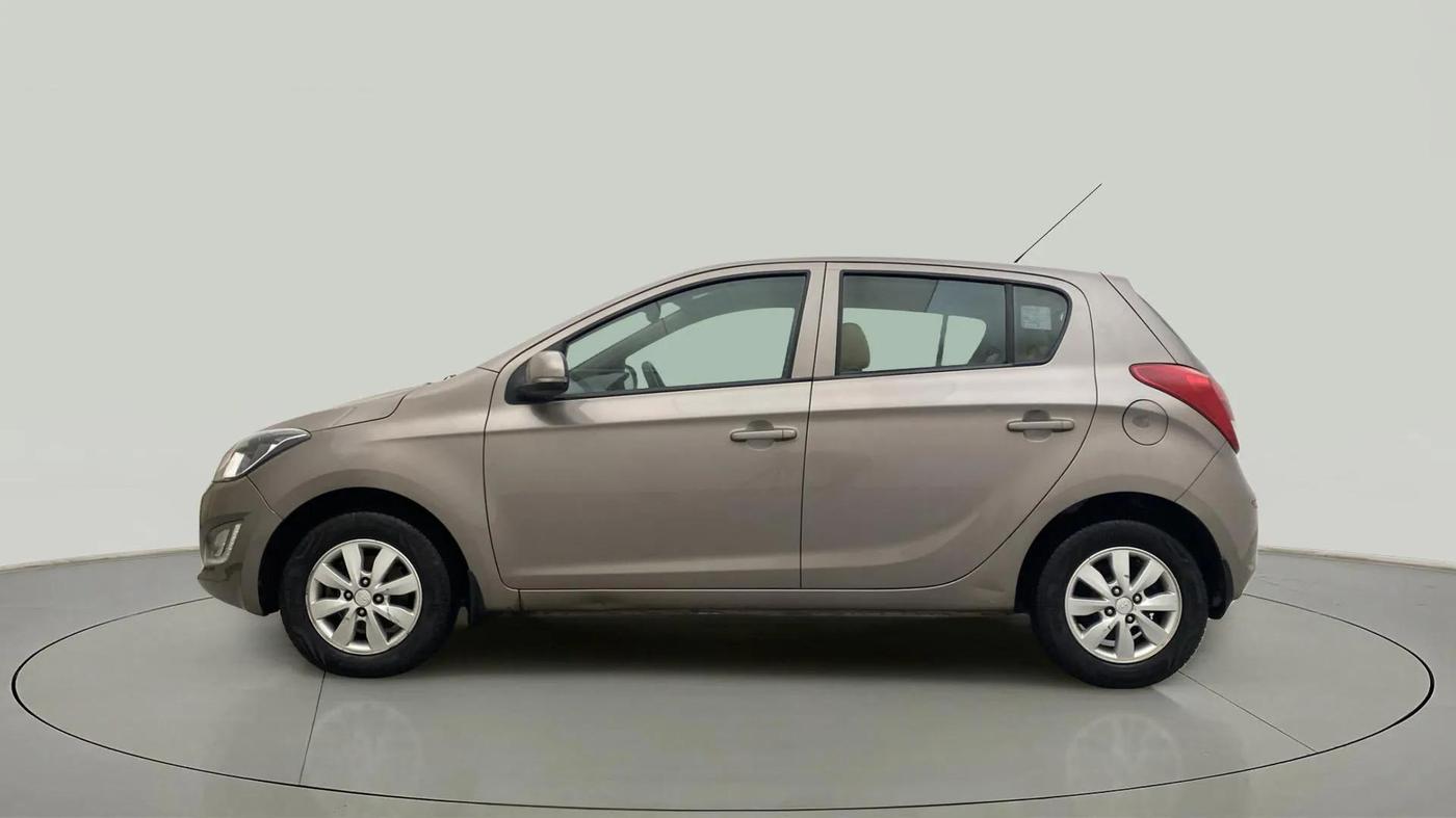 2013 Hyundai i20 SPORTZ 1.4 CRDI, Diesel, Manual, 63,021 km, Left Side