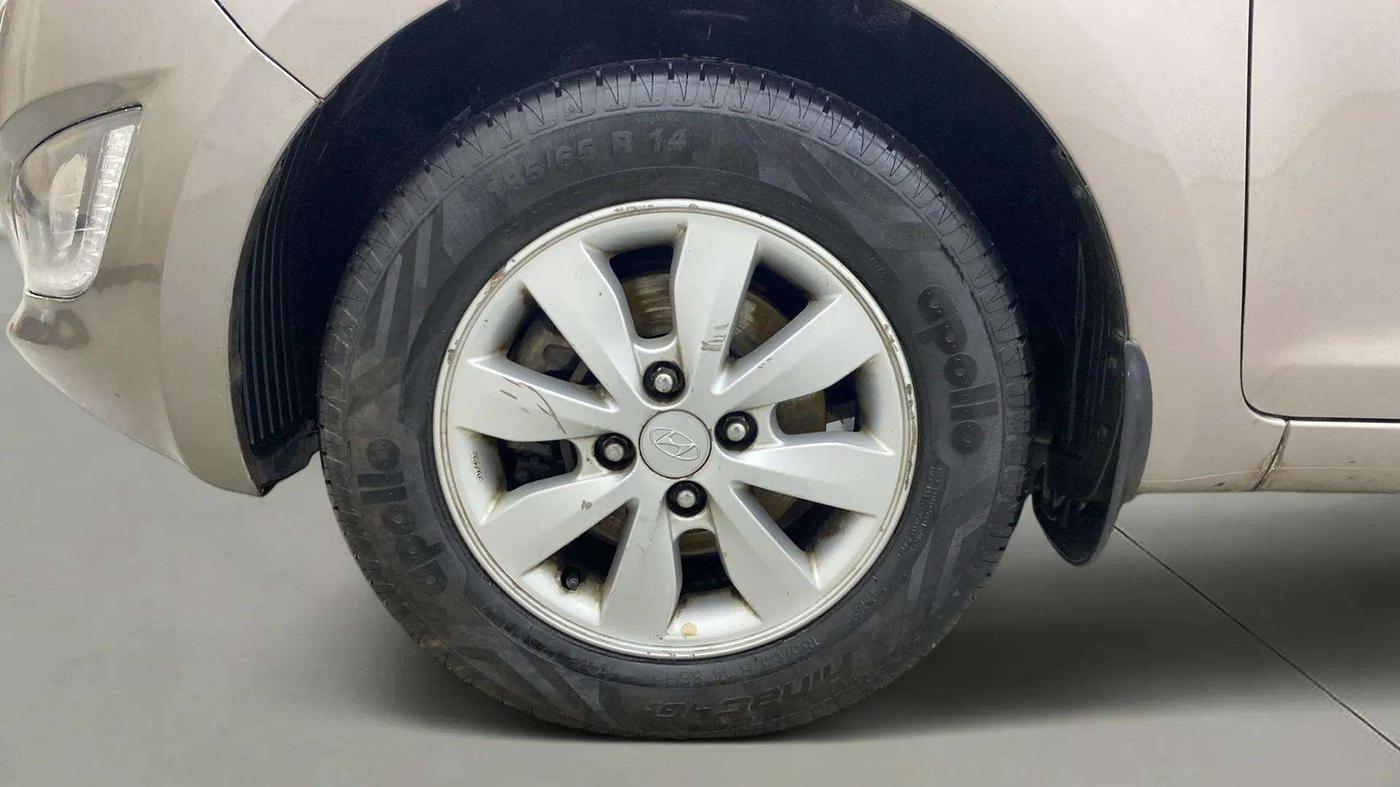 2013 Hyundai i20 SPORTZ 1.4 CRDI, Diesel, Manual, 63,021 km, Left Front Wheel