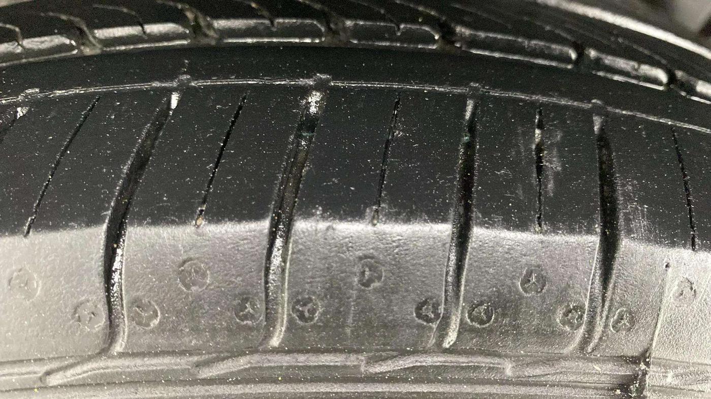 2020 Maruti Ertiga ZXI SHVS, Petrol, Manual, 56,588 km, Right Rear Tyre Tread