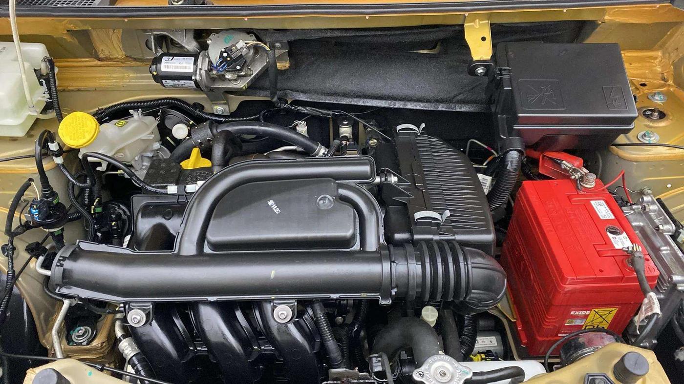 2022 Renault Kwid CLIMBER AMT 1.0, Petrol, Automatic, 19,757 km, Engine View