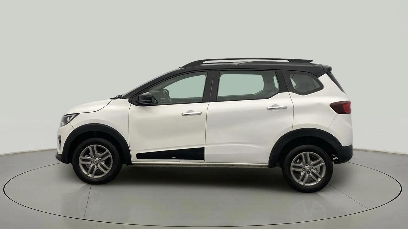 2023 Renault TRIBER RXZ DUAL TONE, Petrol, Manual, 39,826 km, Left Side