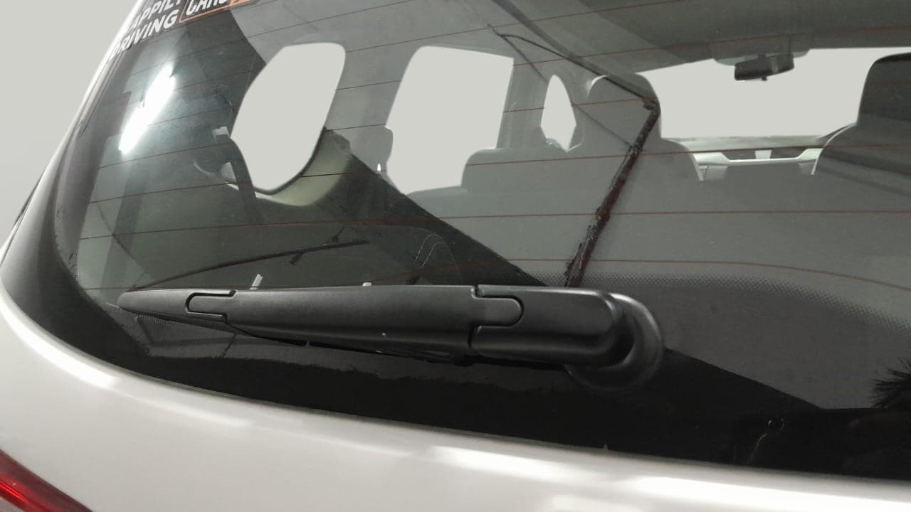 2023 Renault TRIBER RXZ DUAL TONE, Petrol, Manual, 39,826 km, Rear Wiper