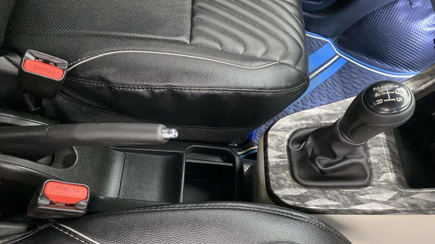 2023 Maruti New Wagon-R VXI 1.0, Petrol, Manual, 5,989 km, Gear Lever