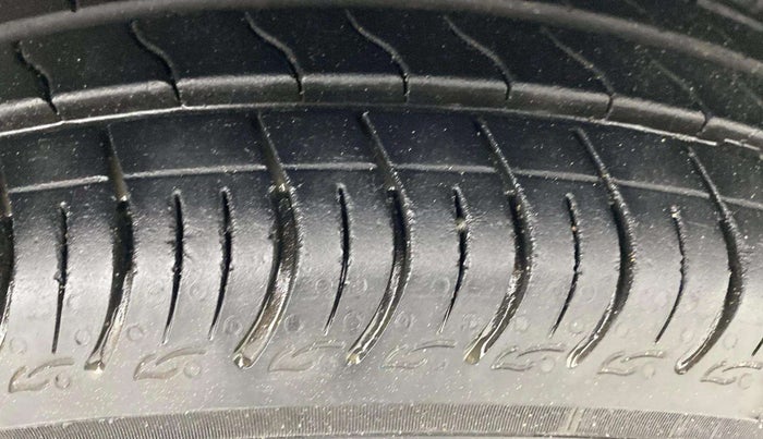 2023 Maruti New Wagon-R VXI 1.0, Petrol, Manual, 5,989 km, Right Front Tyre Tread