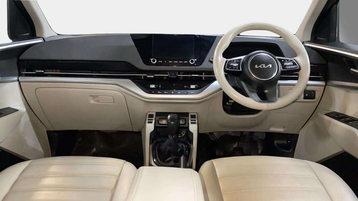 2022 KIA CARENS PRESTIGE PLUS 1.4 PETROL 7 STR, Petrol, Manual, 56,590 km, Dashboard