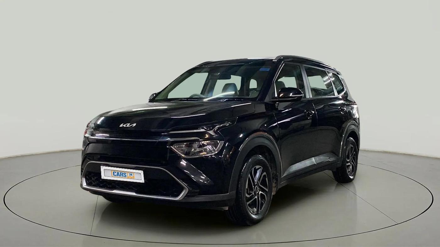2022 KIA CARENS PRESTIGE PLUS 1.4 PETROL 7 STR, Petrol, Manual, 56,590 km, Left Front Diagonal