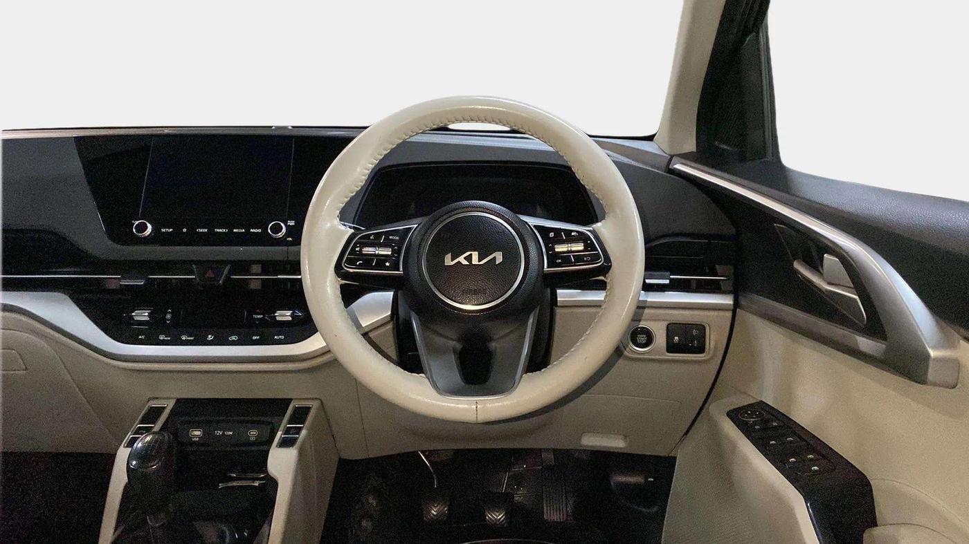 2022 KIA CARENS PRESTIGE PLUS 1.4 PETROL 7 STR, Petrol, Manual, 56,590 km, Steering Wheel Close Up