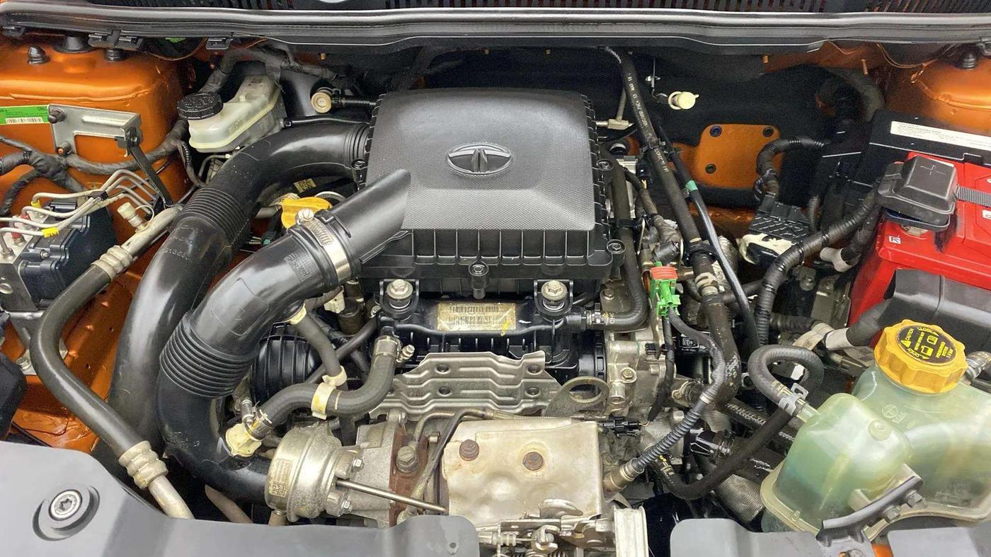 2019 Tata NEXON XZ PLUS PETROL DUAL TONE, Petrol, Manual, 46,005 km, Engine View