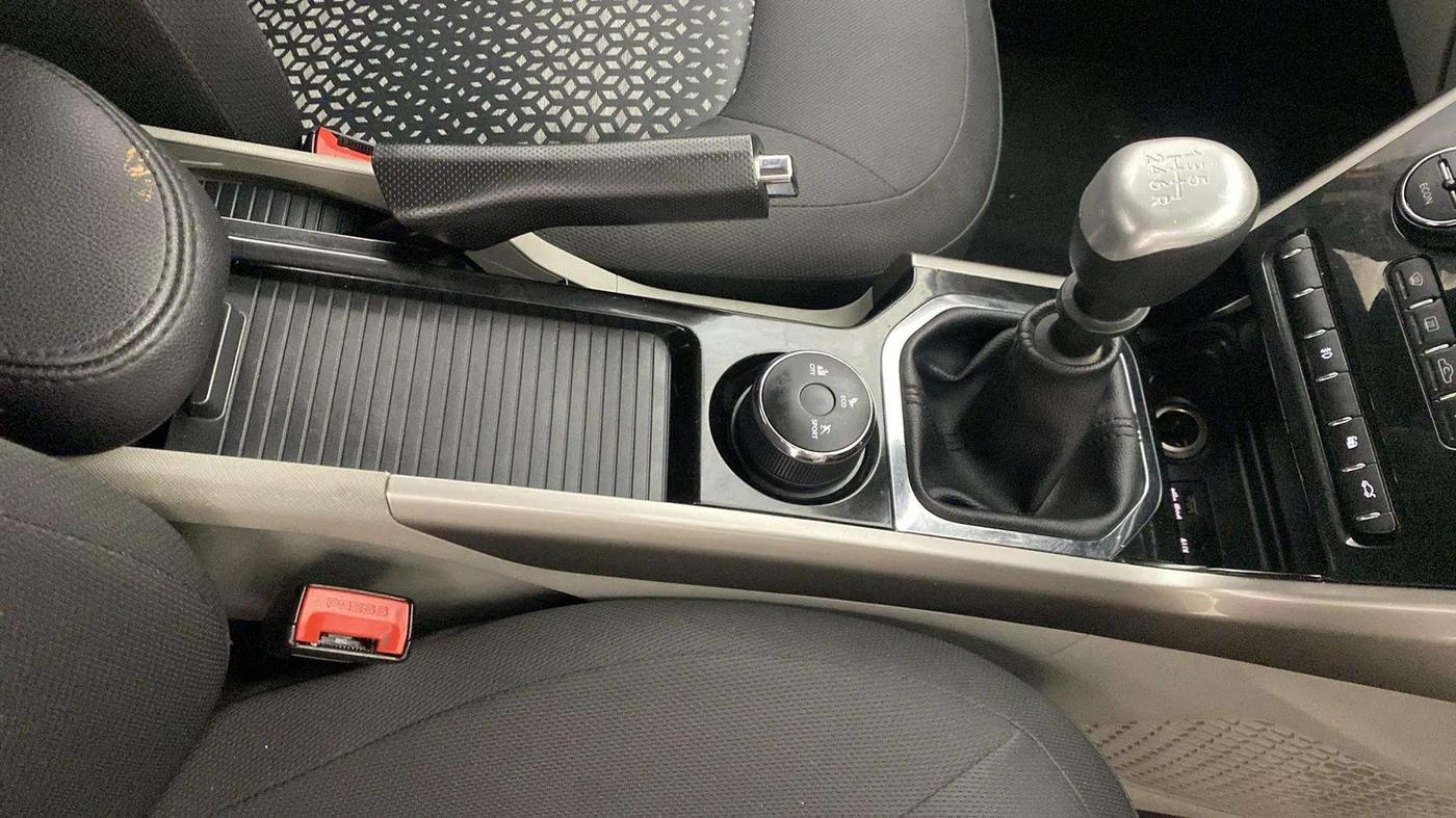 2019 Tata NEXON XZ PLUS PETROL DUAL TONE, Petrol, Manual, 46,005 km, Gear Lever