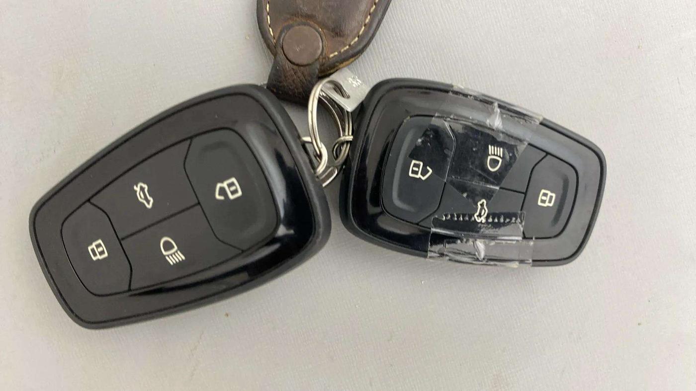 2019 Tata NEXON XZ PLUS PETROL DUAL TONE, Petrol, Manual, 46,005 km, Key Close Up