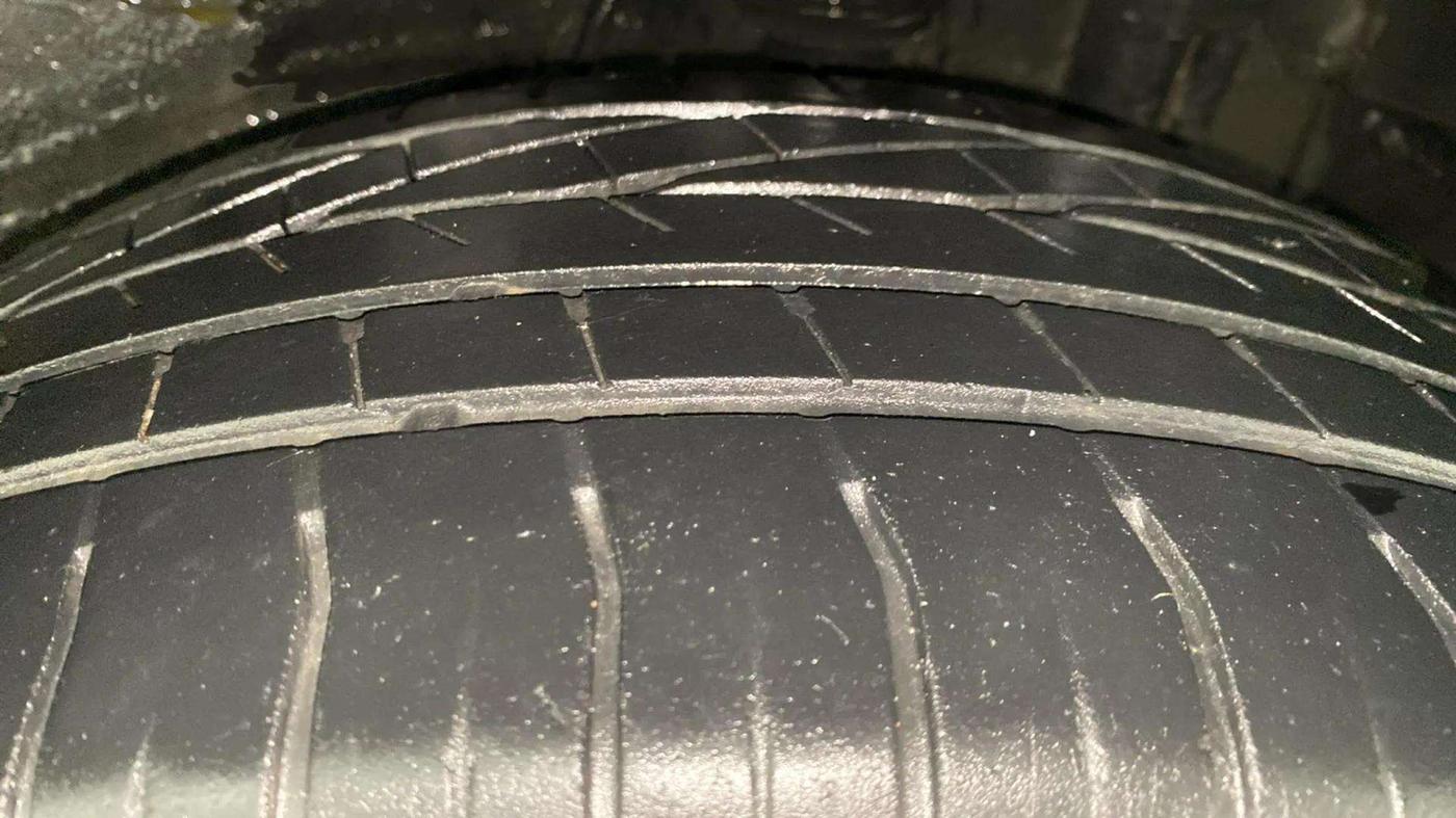 2019 Tata NEXON XZ PLUS PETROL DUAL TONE, Petrol, Manual, 46,005 km, Left Rear Tyre Tread