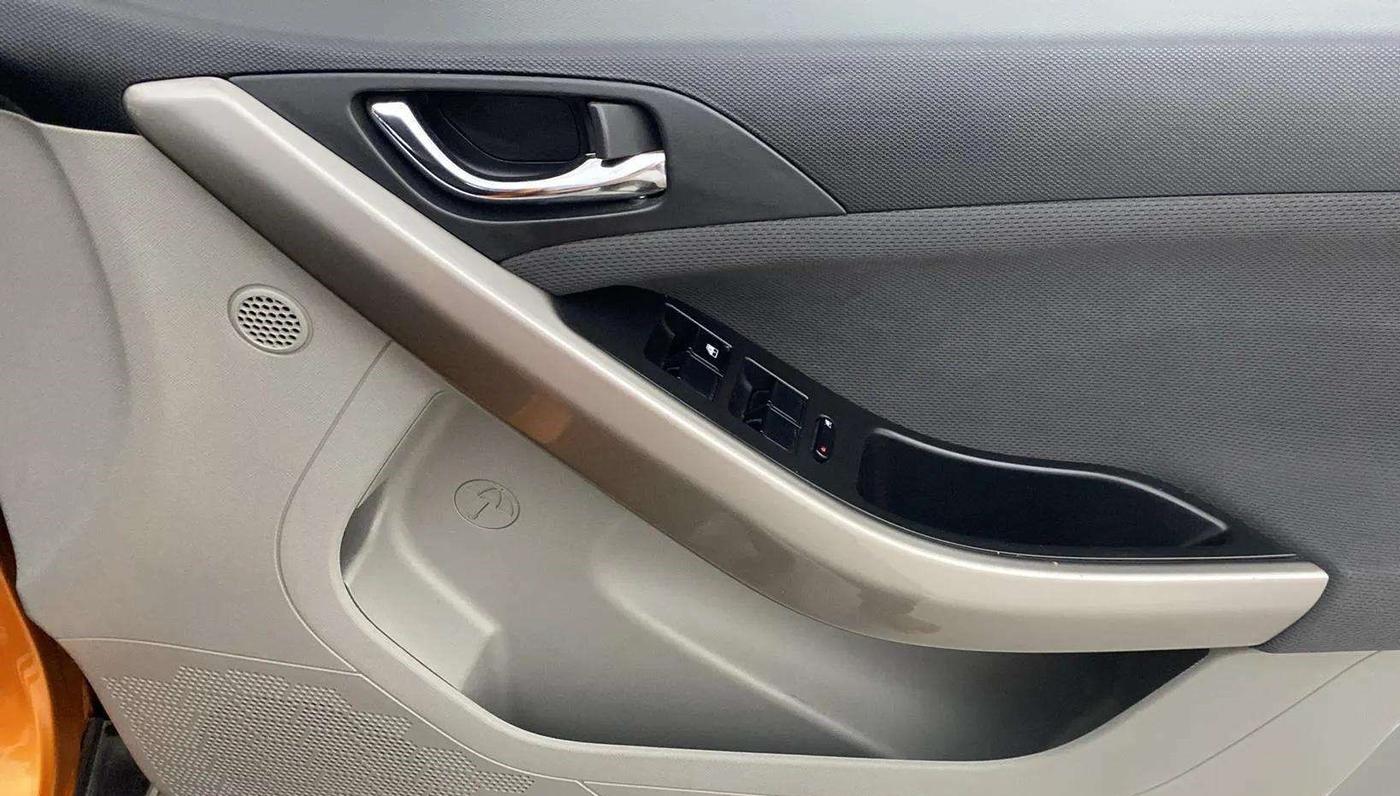 2019 Tata NEXON XZ PLUS PETROL DUAL TONE, Petrol, Manual, 46,005 km, Driver Side Door Panels Control