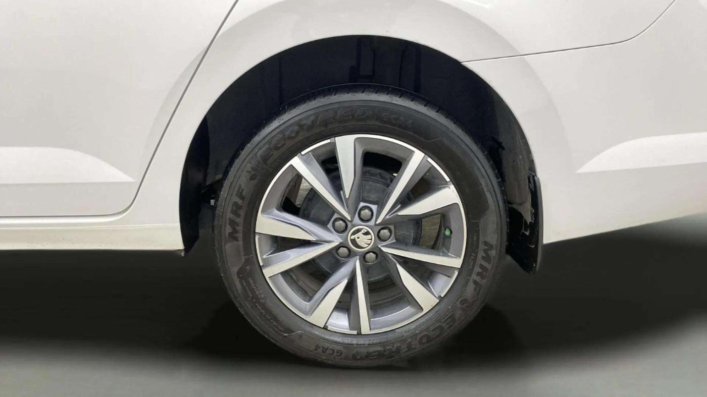 2022 Skoda SLAVIA STYLE 1.0L TSI MT, Petrol, Manual, 37,261 km, Left Rear Wheel