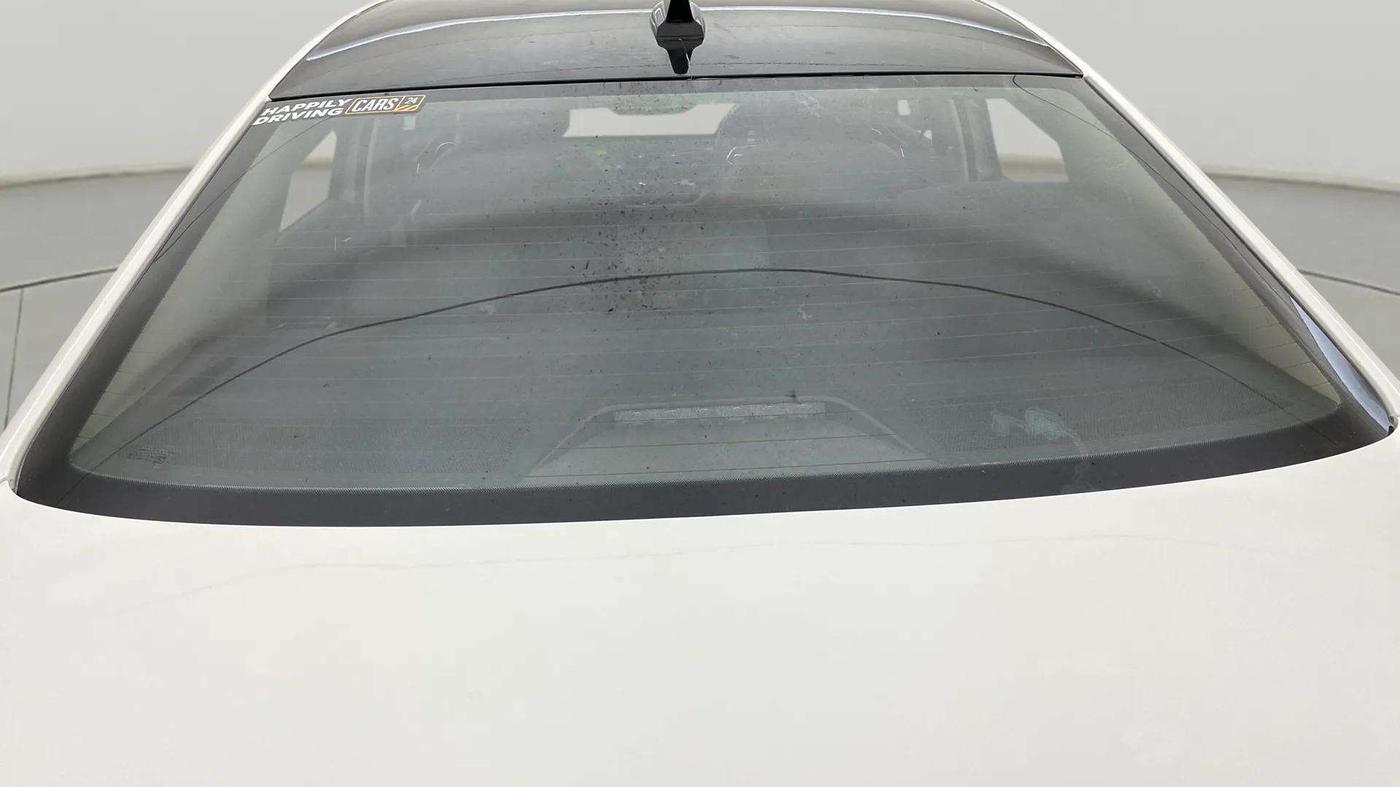 2022 Skoda SLAVIA STYLE 1.0L TSI MT, Petrol, Manual, 37,261 km, Rear Windshield