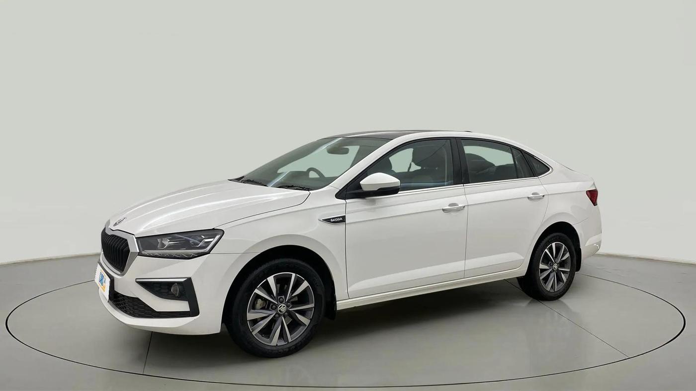 2022 Skoda SLAVIA STYLE 1.0L TSI MT, Petrol, Manual, 37,261 km, Left Front Diagonal