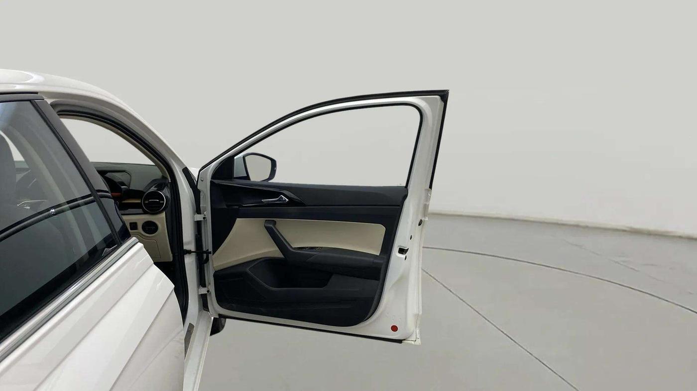 2022 Skoda SLAVIA STYLE 1.0L TSI MT, Petrol, Manual, 37,261 km, RHS Front Door