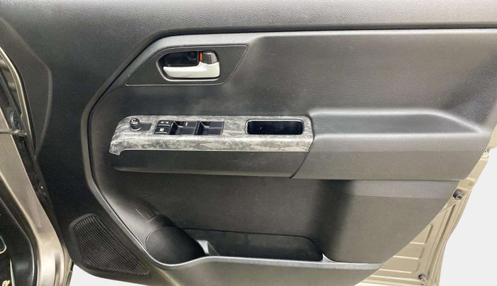 2021 Maruti New Wagon-R VXI (O) 1.2, Petrol, Manual, 79,980 km, Driver Side Door Panels Control