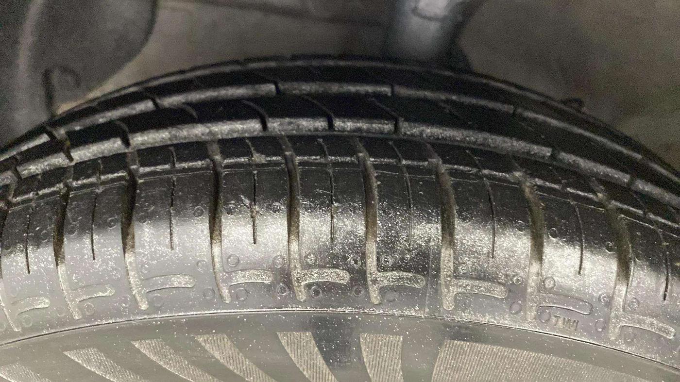2019 Hyundai GRAND I10 NIOS SPORTZ AMT 1.2 KAPPA VTVT, Petrol, Automatic, 24,224 km, Left Front Tyre Tread