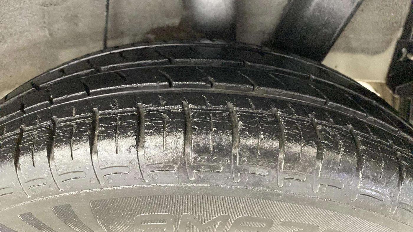 2019 Hyundai GRAND I10 NIOS SPORTZ AMT 1.2 KAPPA VTVT, Petrol, Automatic, 24,224 km, Left Rear Tyre Tread