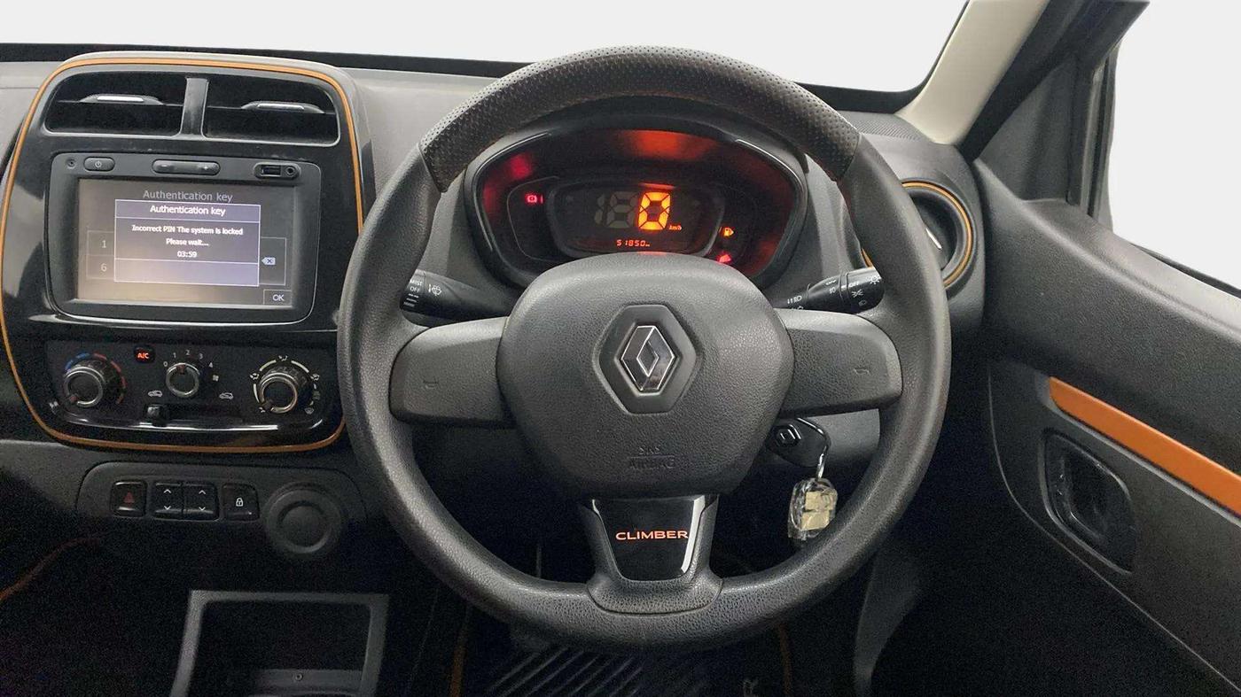2017 Renault Kwid CLIMBER 1.0, Petrol, Manual, 52,046 km, Steering Wheel Close Up