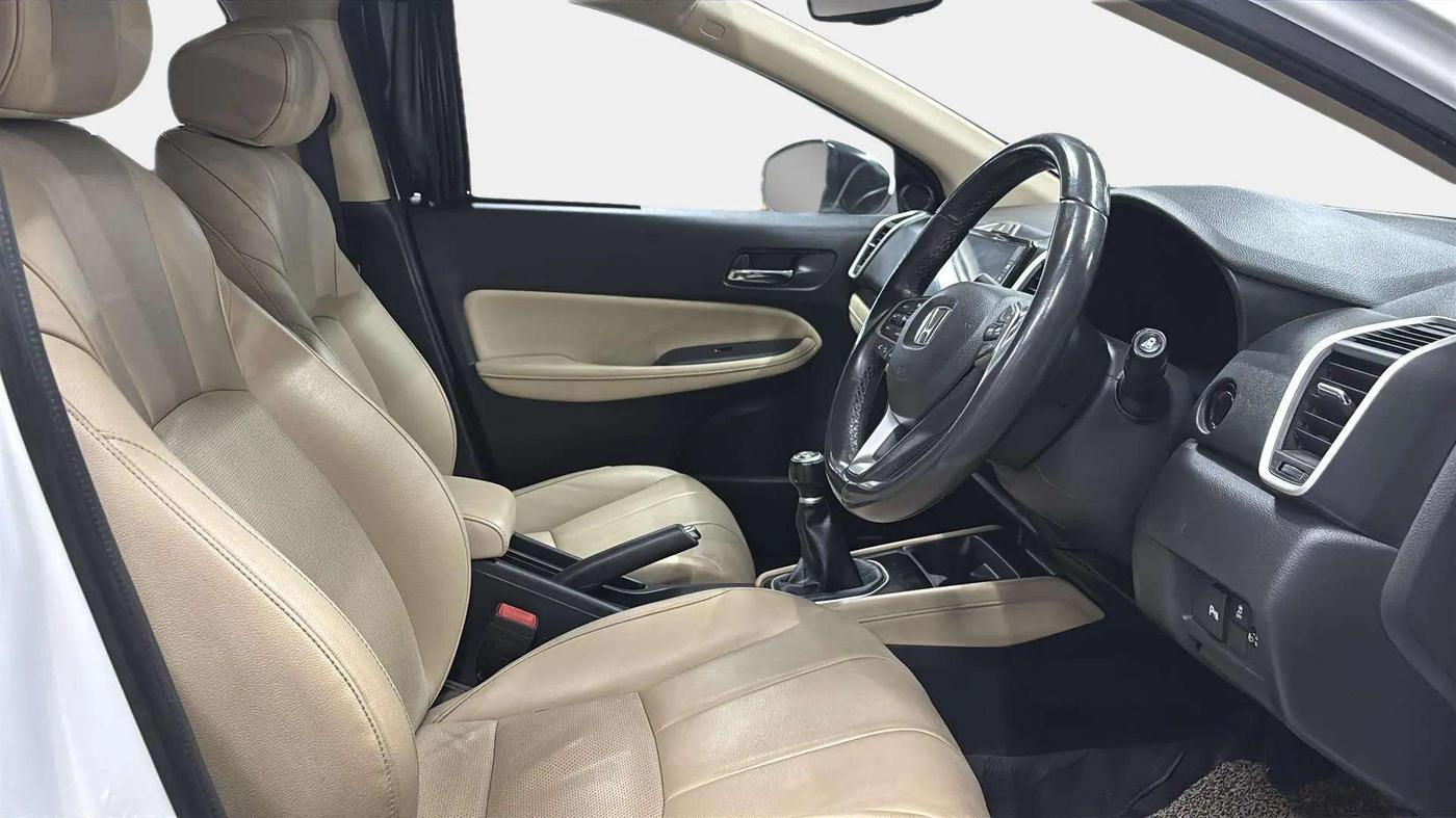 2021 Honda City 1.5L I-DTEC ZX, Diesel, Manual, 58,384 km, Right Side Front Door Cabin