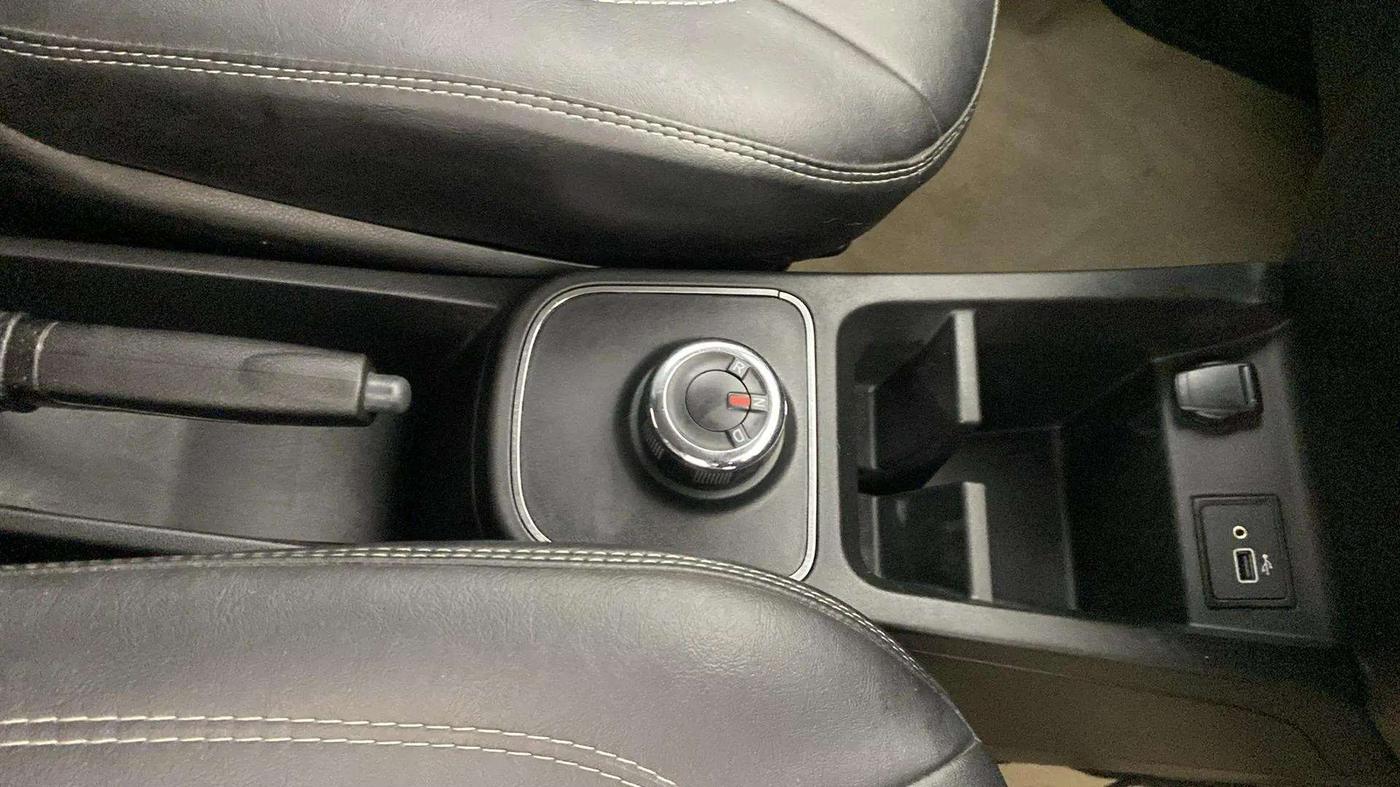2020 Renault Kwid RXT 1.0 AMT (O), Petrol, Automatic, 14,679 km, Gear Lever
