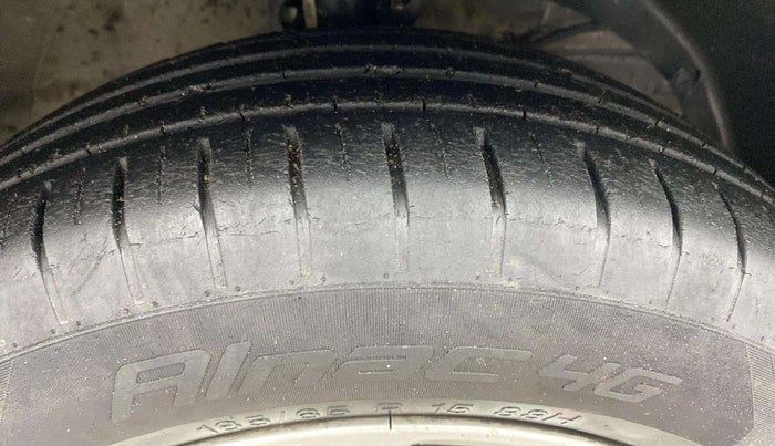 2019 Maruti Swift ZXI AMT, Petrol, Automatic, 76,337 km, Right Front Tyre Tread