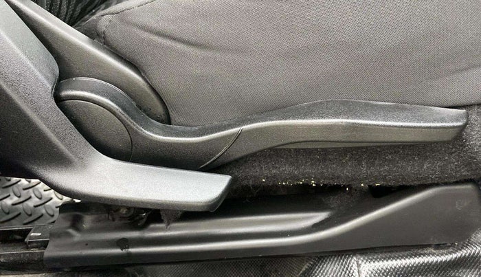 2019 Maruti Swift ZXI AMT, Petrol, Automatic, 76,337 km, Driver Side Adjustment Panel