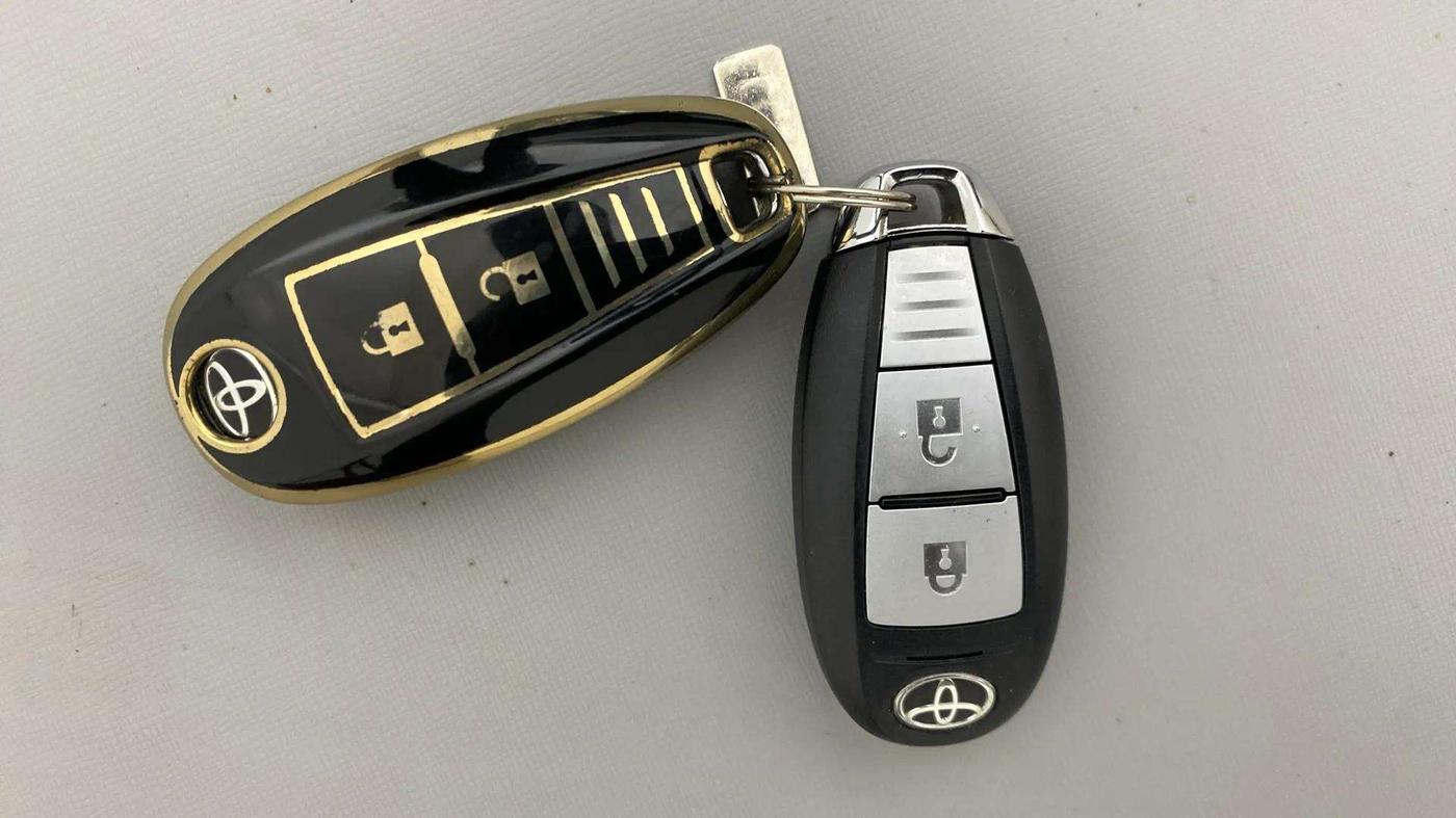 2022 Toyota URBAN CRUISER PREMIUM GRADE MT, Petrol, Manual, 47,117 km, Key Close Up