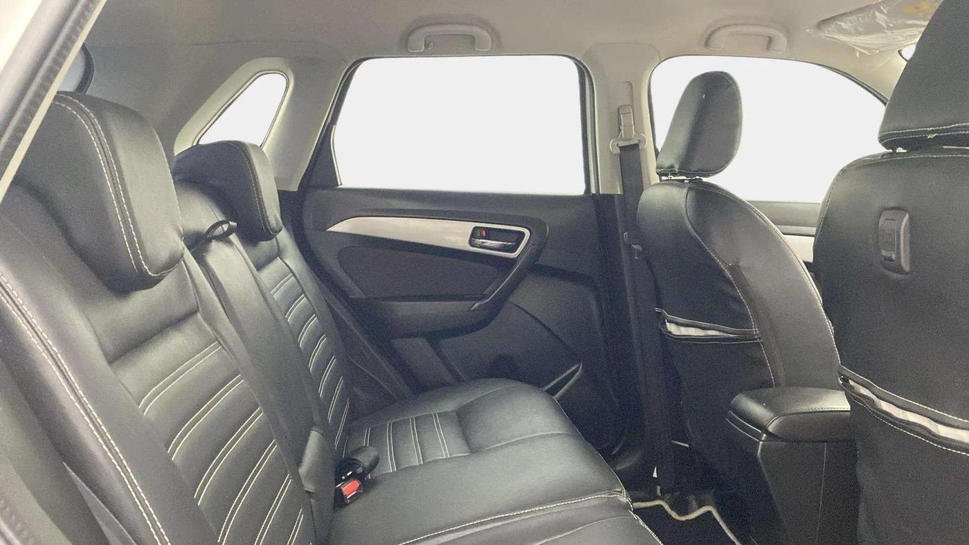 2022 Toyota URBAN CRUISER PREMIUM GRADE MT, Petrol, Manual, 47,117 km, Right Side Rear Door Cabin