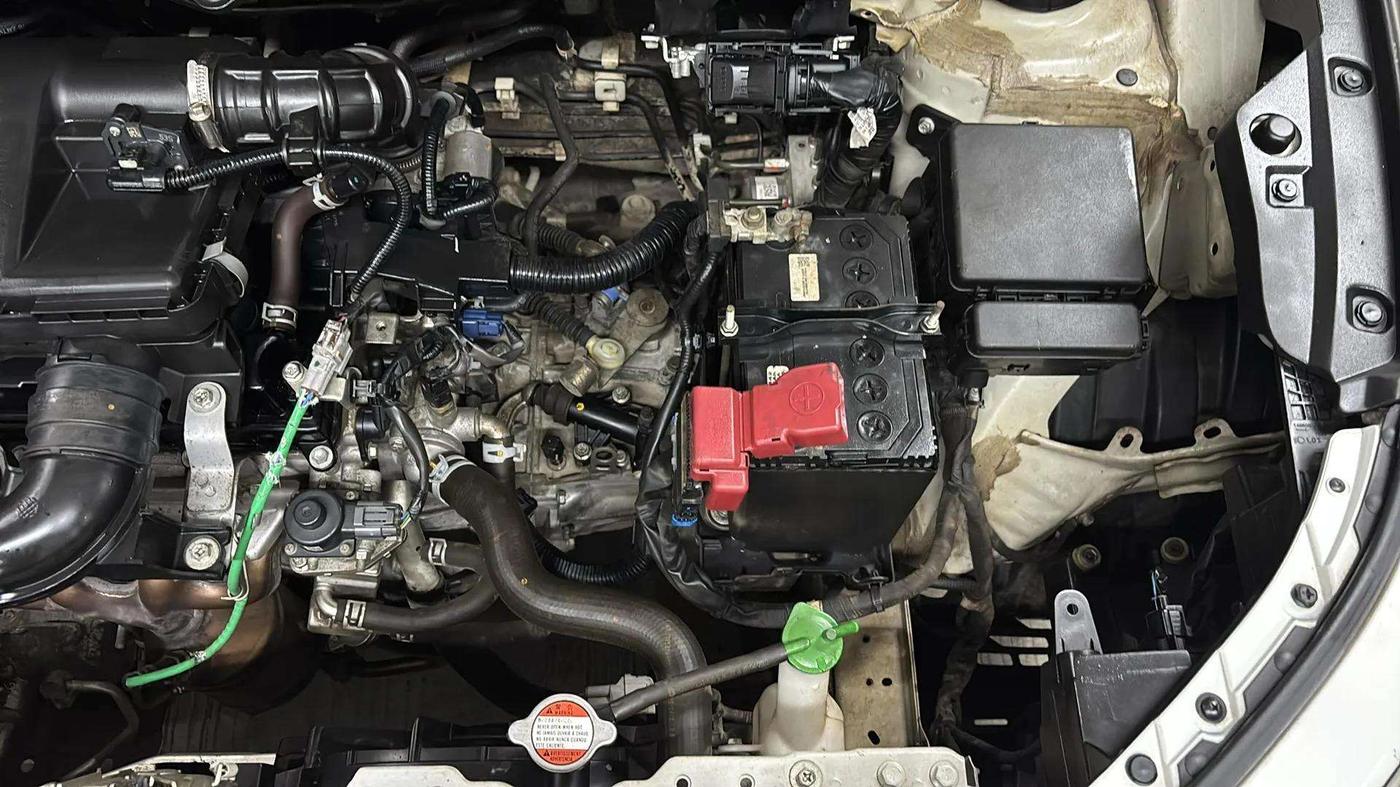 2023 Maruti FRONX DELTA 1.2 MT PETROL, Petrol, Manual, 25,039 km, Engine View - Left