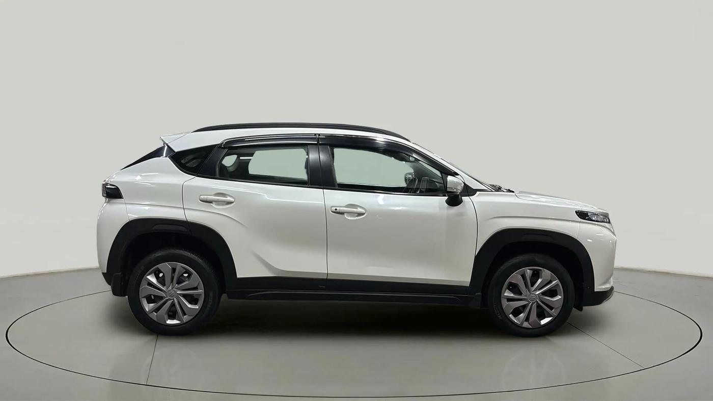 2023 Maruti FRONX DELTA 1.2 MT PETROL, Petrol, Manual, 25,039 km, Right Side View