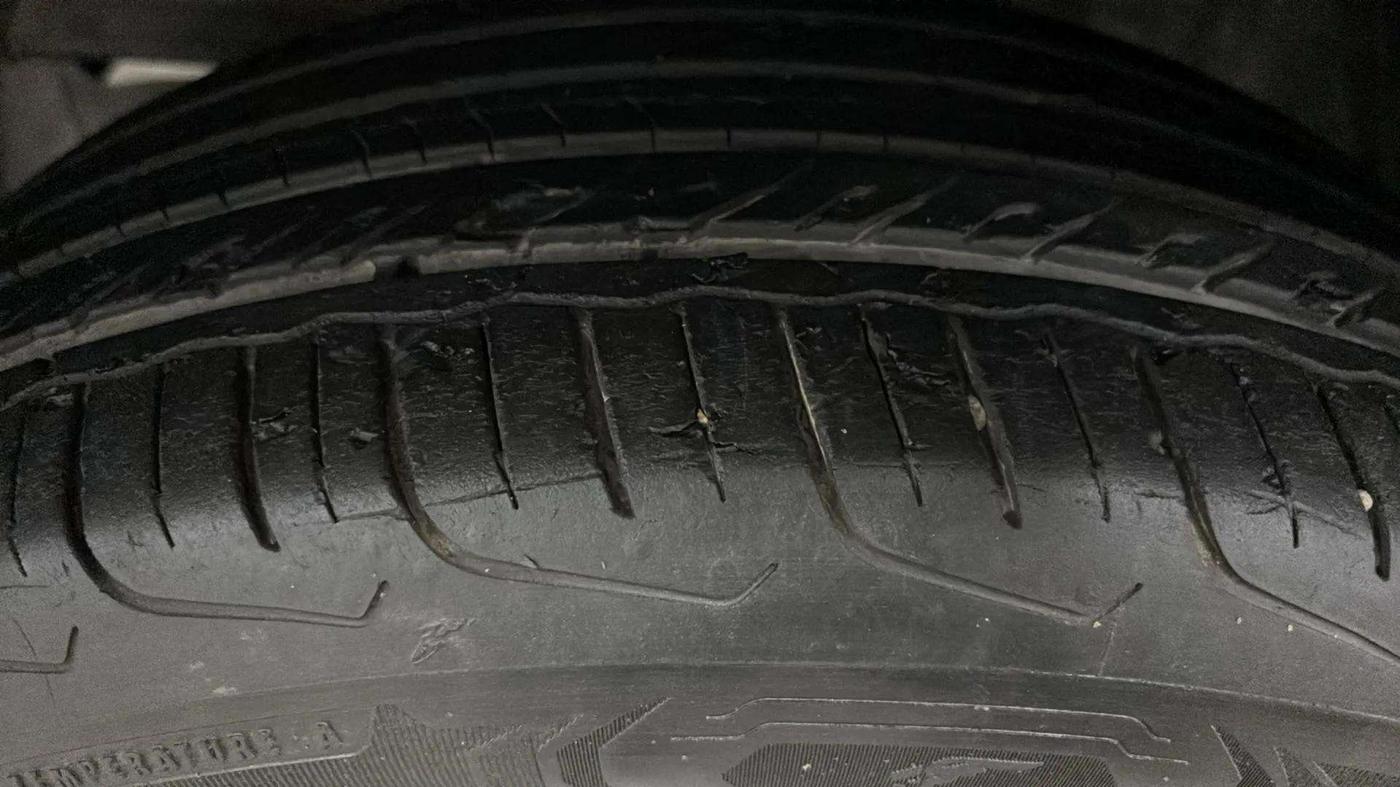 2023 Maruti FRONX DELTA 1.2 MT PETROL, Petrol, Manual, 25,039 km, Left Front Tyre Tread