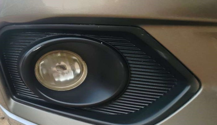 2018 Maruti Dzire VXI AMT, Petrol, Automatic, 23,701 km, Right fog light - Fog light not working