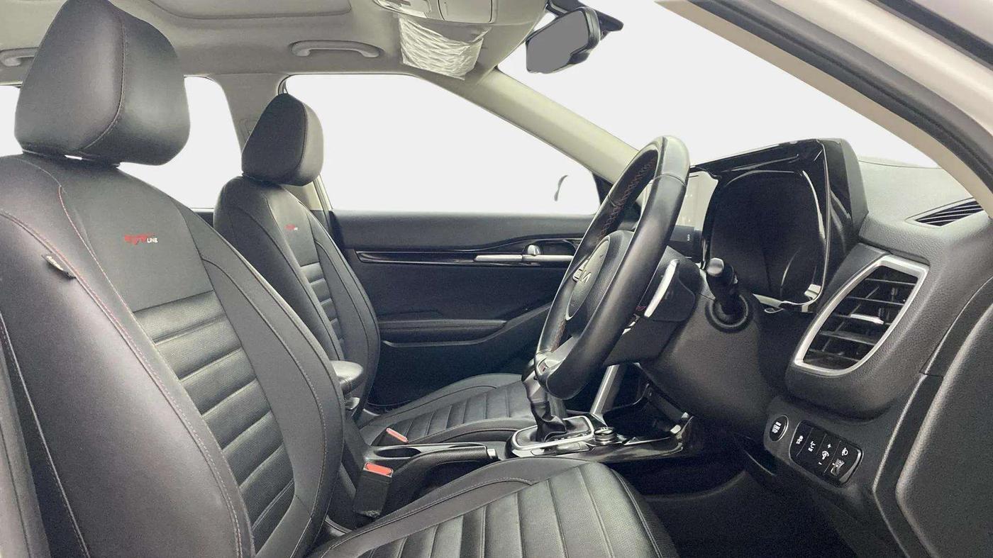 2022 KIA SELTOS GTX PLUS 1.5 DIESEL AT, Diesel, Automatic, 51,640 km, Right Side Front Door Cabin