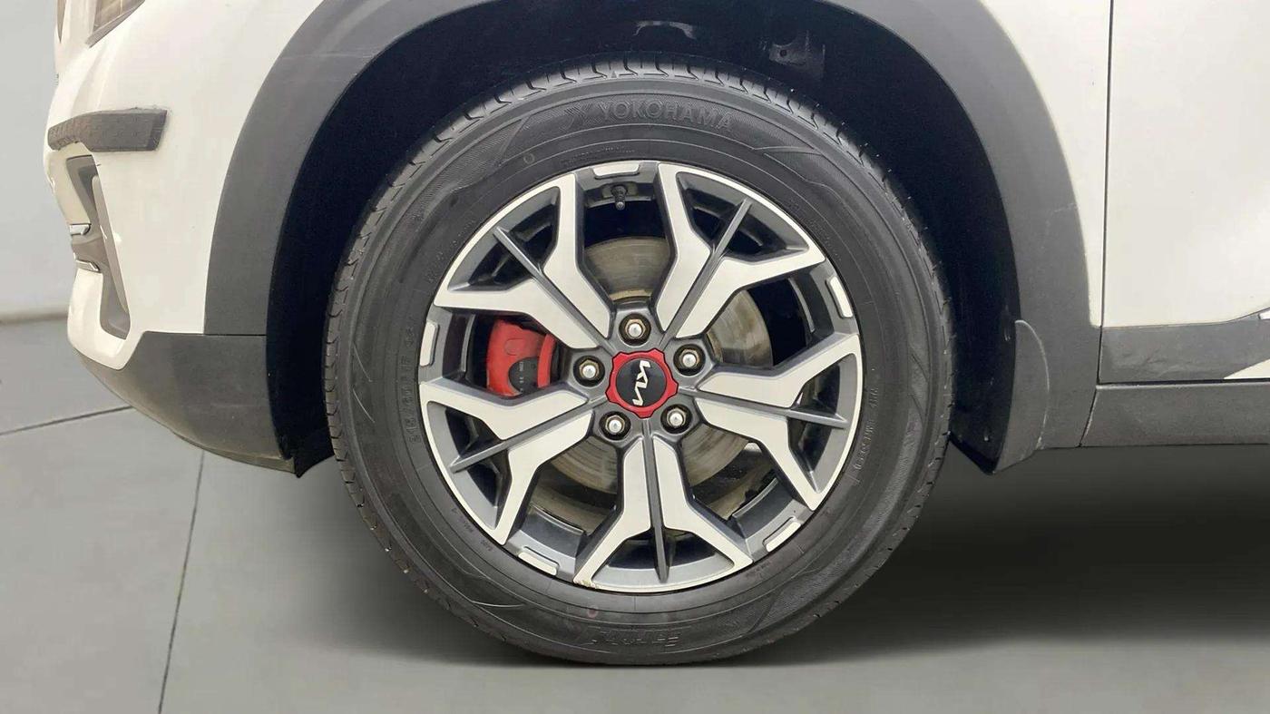 2022 KIA SELTOS GTX PLUS 1.5 DIESEL AT, Diesel, Automatic, 51,640 km, Left Front Wheel