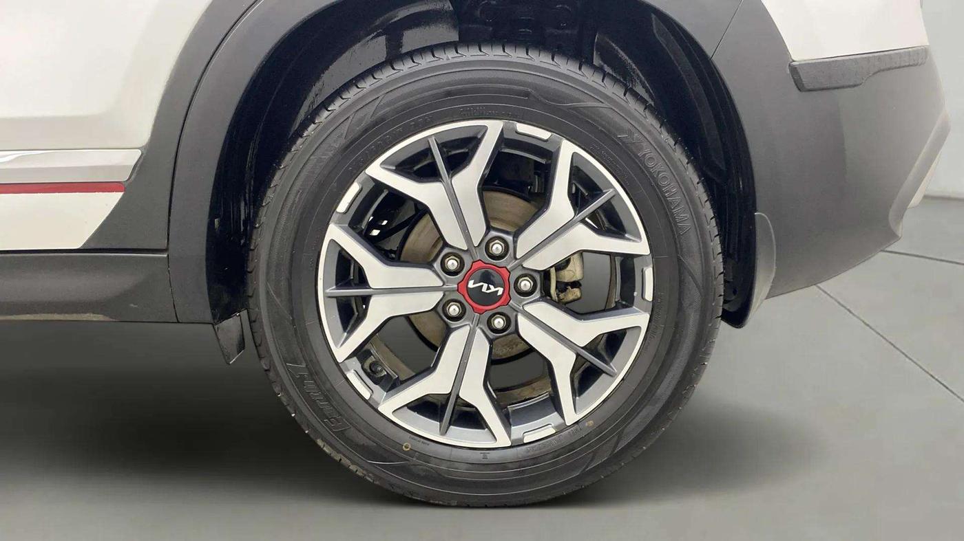 2022 KIA SELTOS GTX PLUS 1.5 DIESEL AT, Diesel, Automatic, 51,640 km, Left Rear Wheel