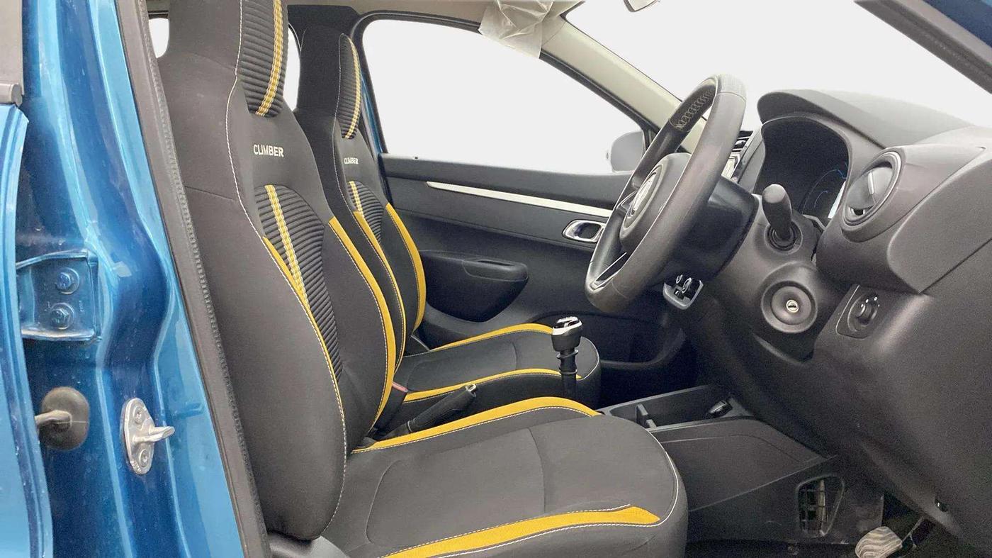 2022 Renault Kwid CLIMBER MT 1.0, Petrol, Manual, 39,647 km, Right Side Front Door Cabin