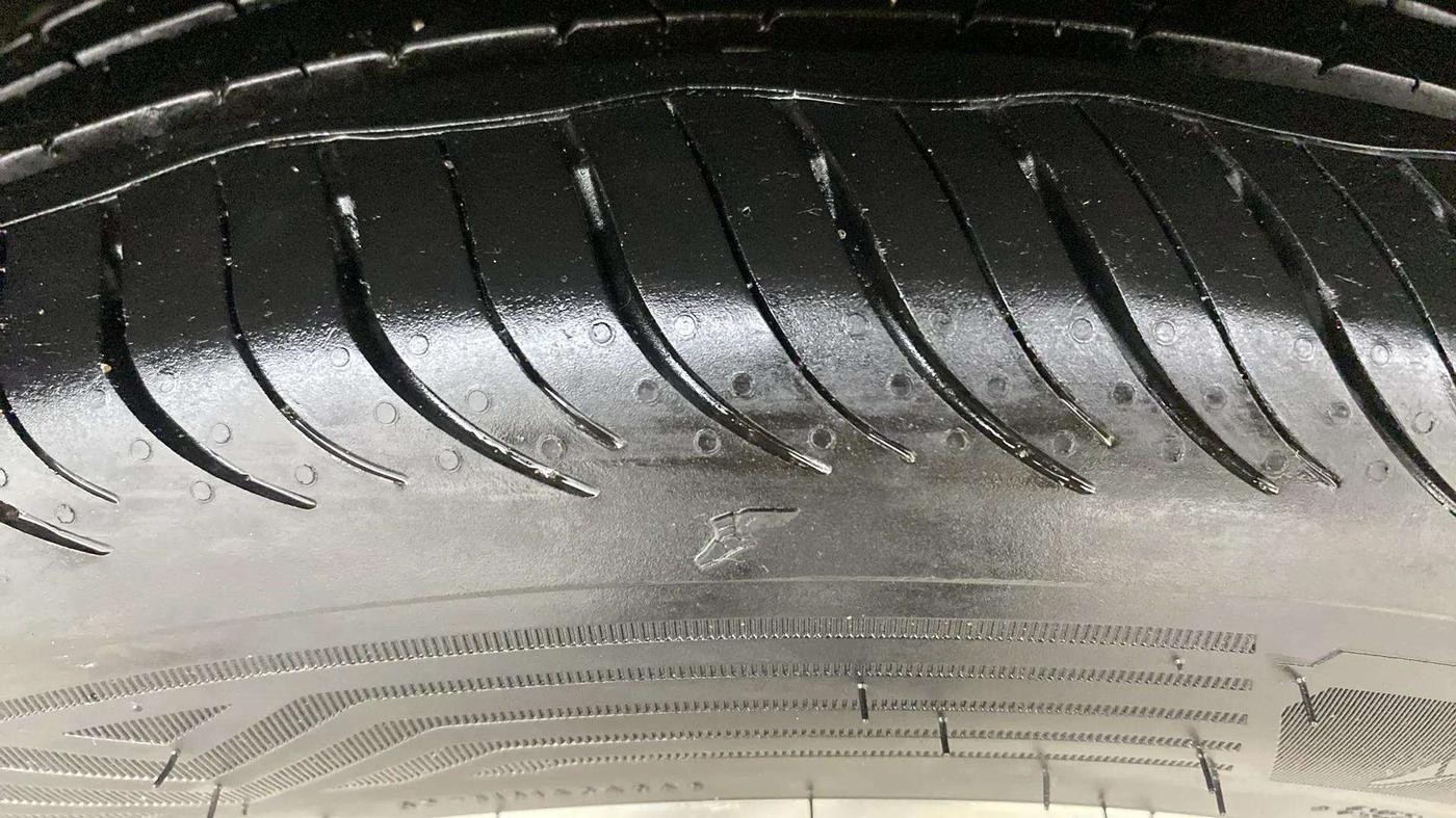 2019 Maruti Baleno ZETA CVT PETROL 1.2, Petrol, Automatic, 86,972 km, Left Rear Tyre Tread
