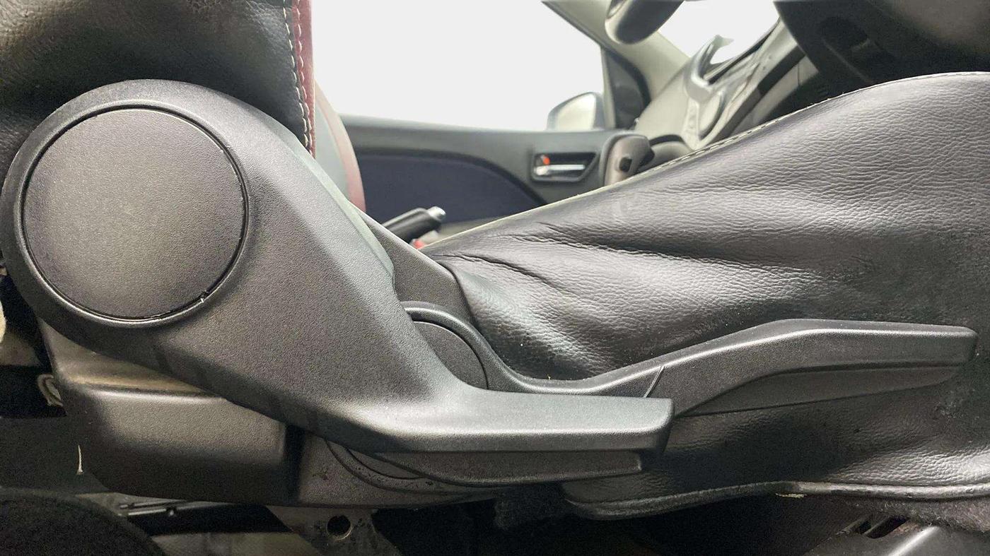 2019 Maruti Baleno ZETA CVT PETROL 1.2, Petrol, Automatic, 86,972 km, Driver Side Adjustment Panel