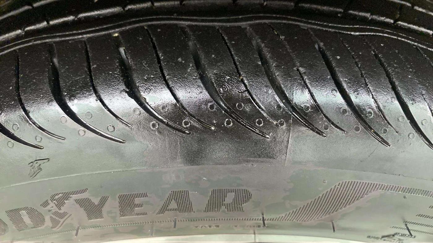 2019 Maruti Baleno ZETA CVT PETROL 1.2, Petrol, Automatic, 86,972 km, Right Front Tyre Tread